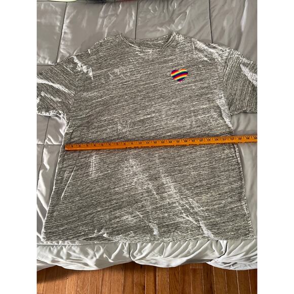 VICTORIA'S SECRET PINK Shirt One Size Embroidered Rainbow Heart Heather Gray EUC - Picture 1 of 5